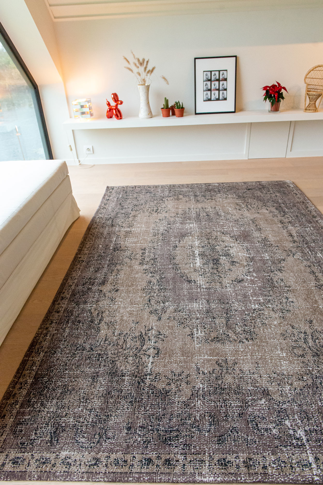 Vintage Medallin Brown Rug