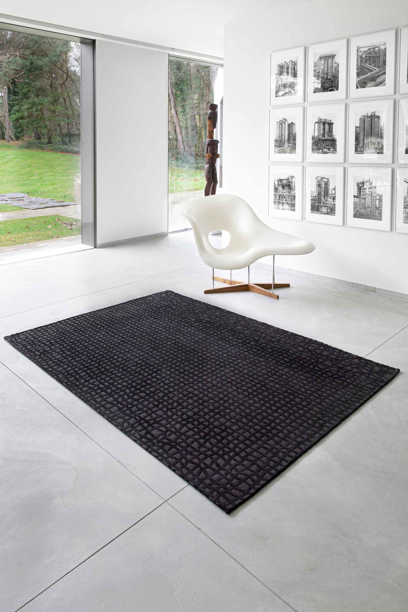 Black Checkered Flatwoven Rug