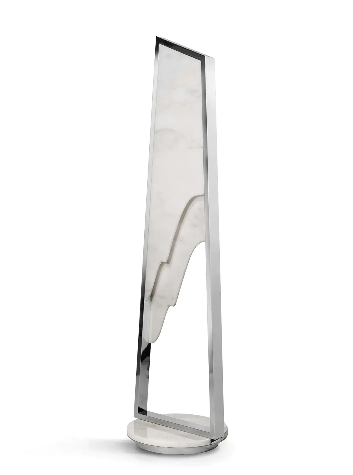 Grand Aura Outdoor Floor Lamp