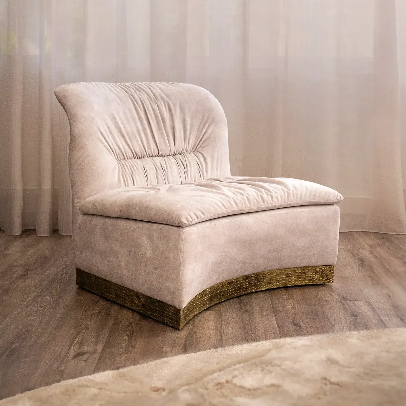 Cleopatra Lounge Chair