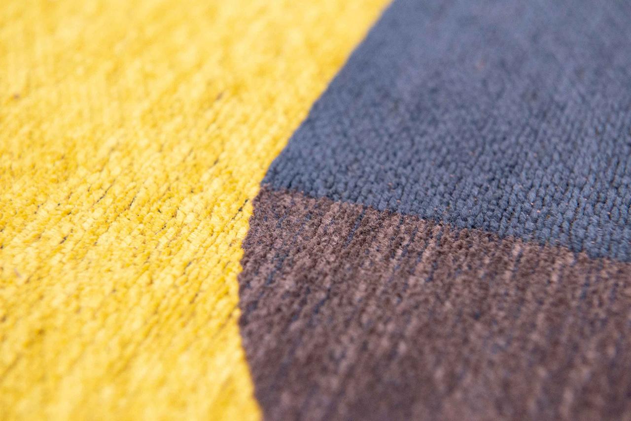Yellow Meyer Round Rug