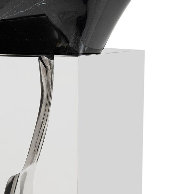 Fractured Design Pedestal Sink