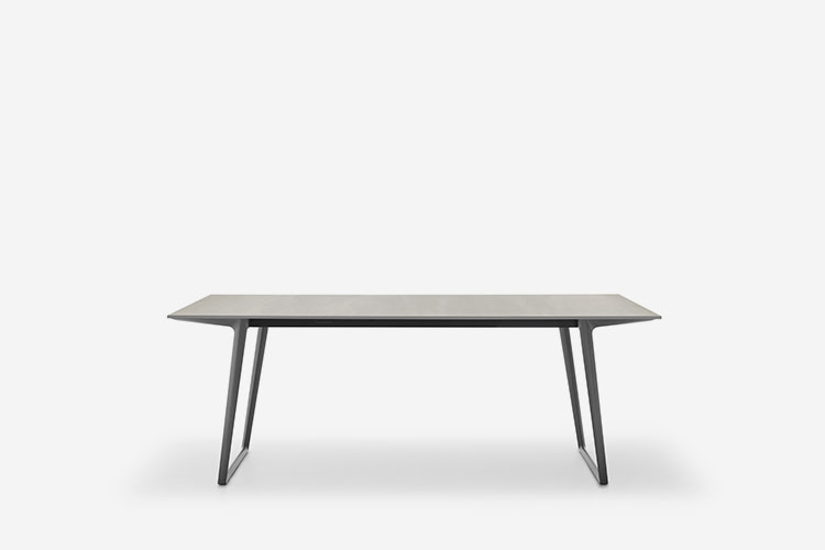 Axy High-Quality Outdoor Table