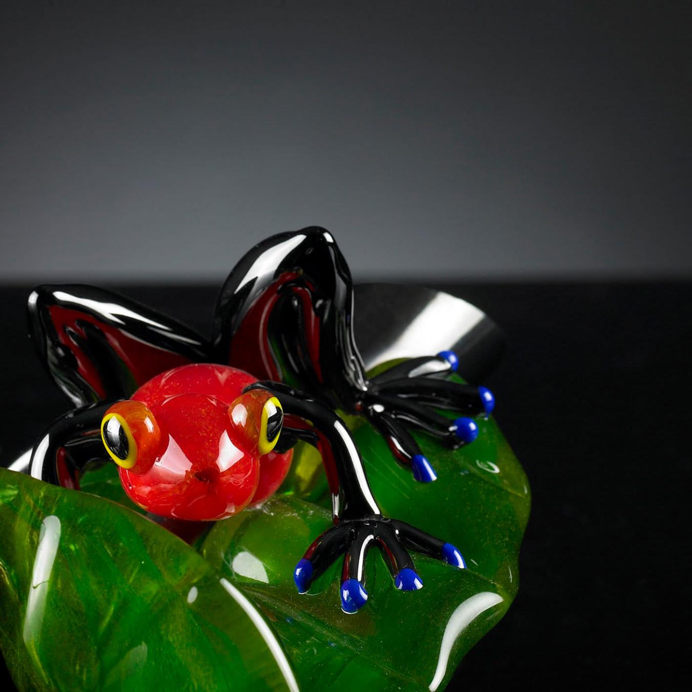 Red Frog on Leaf Figurine