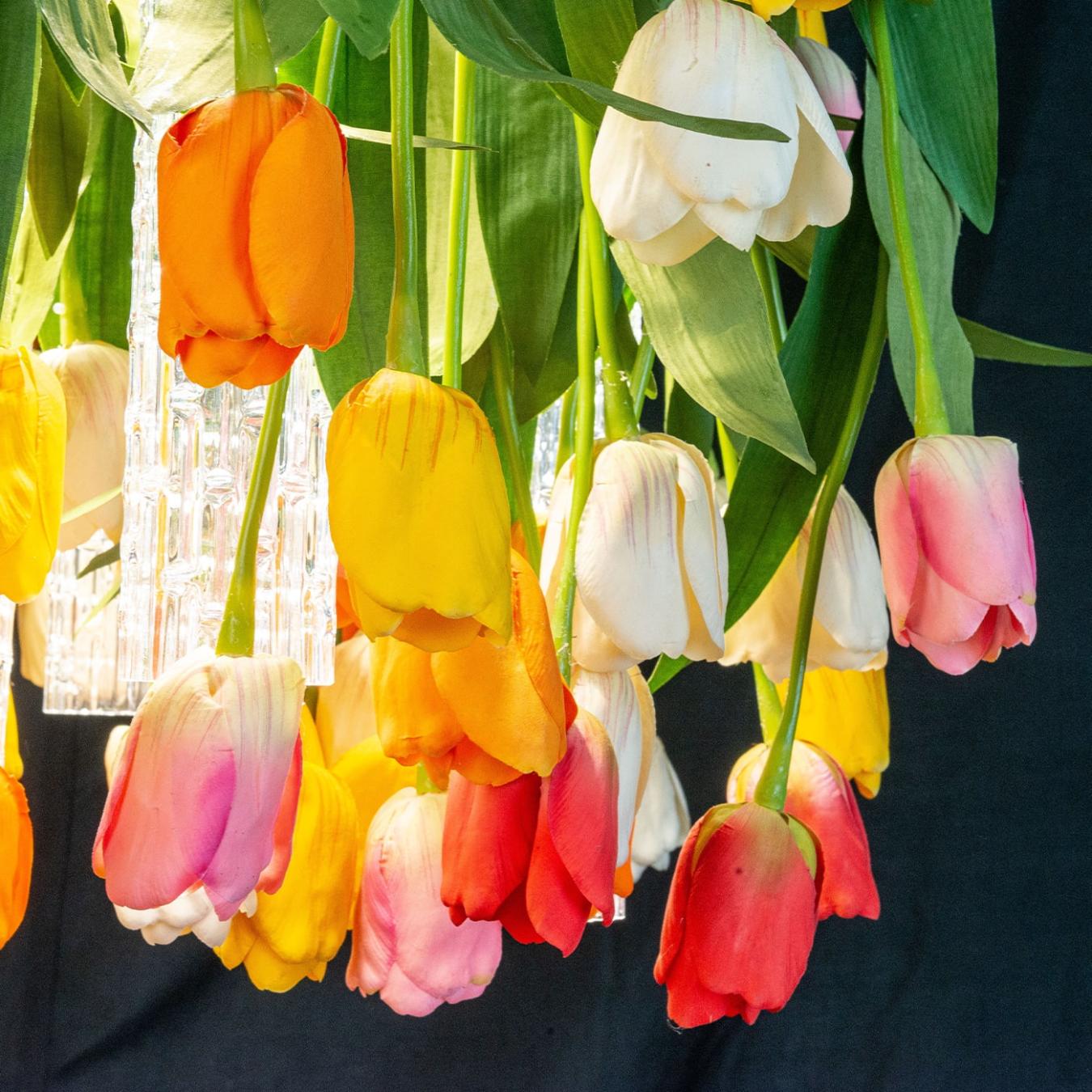 Tulip Maxi Chandelier