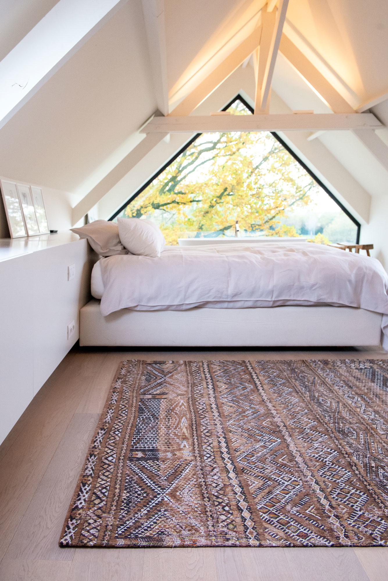 Antiquarian Flatwoven Brown Rug