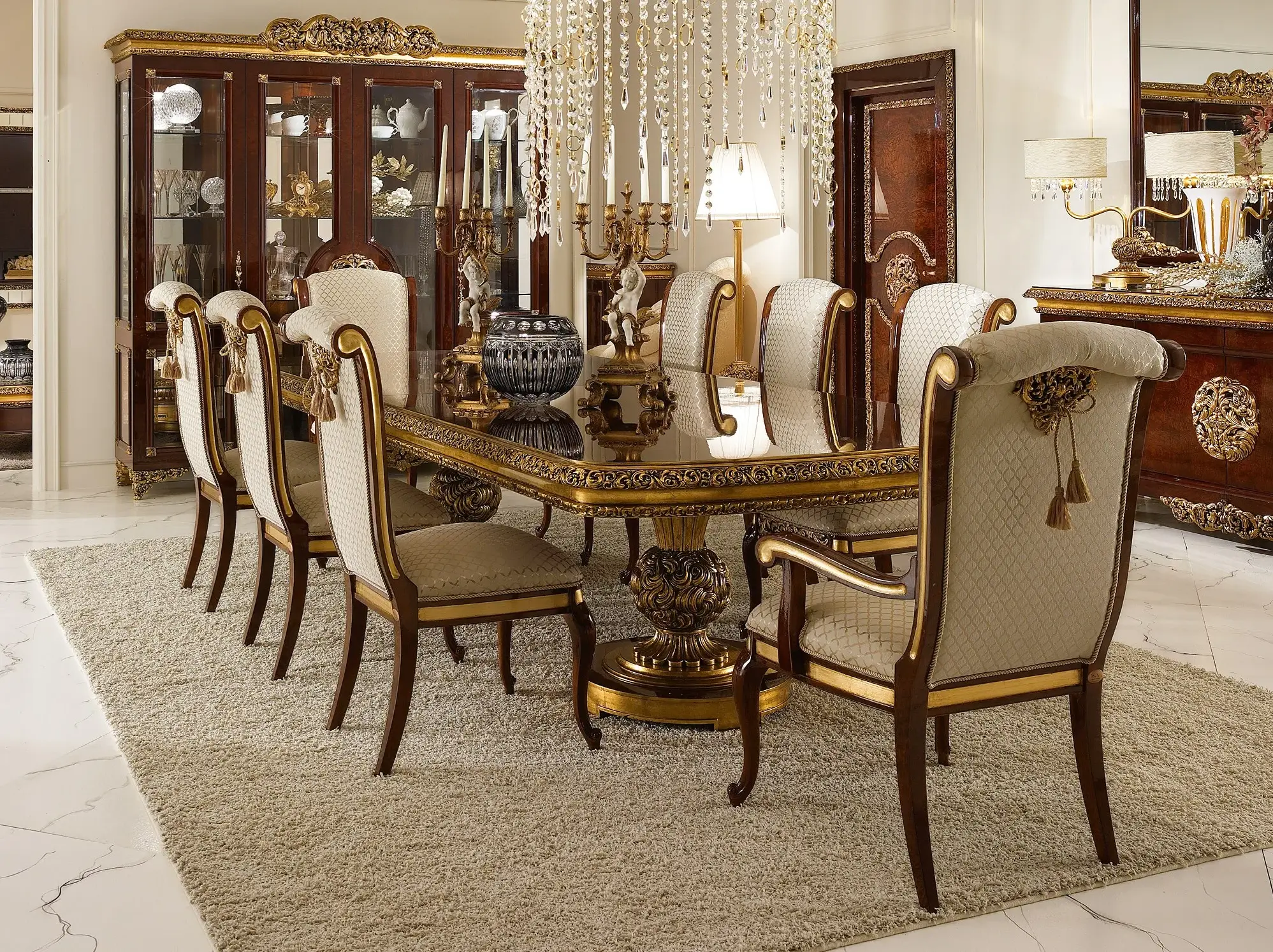 Elegance Classic Dining Table | Configuration: Expandable