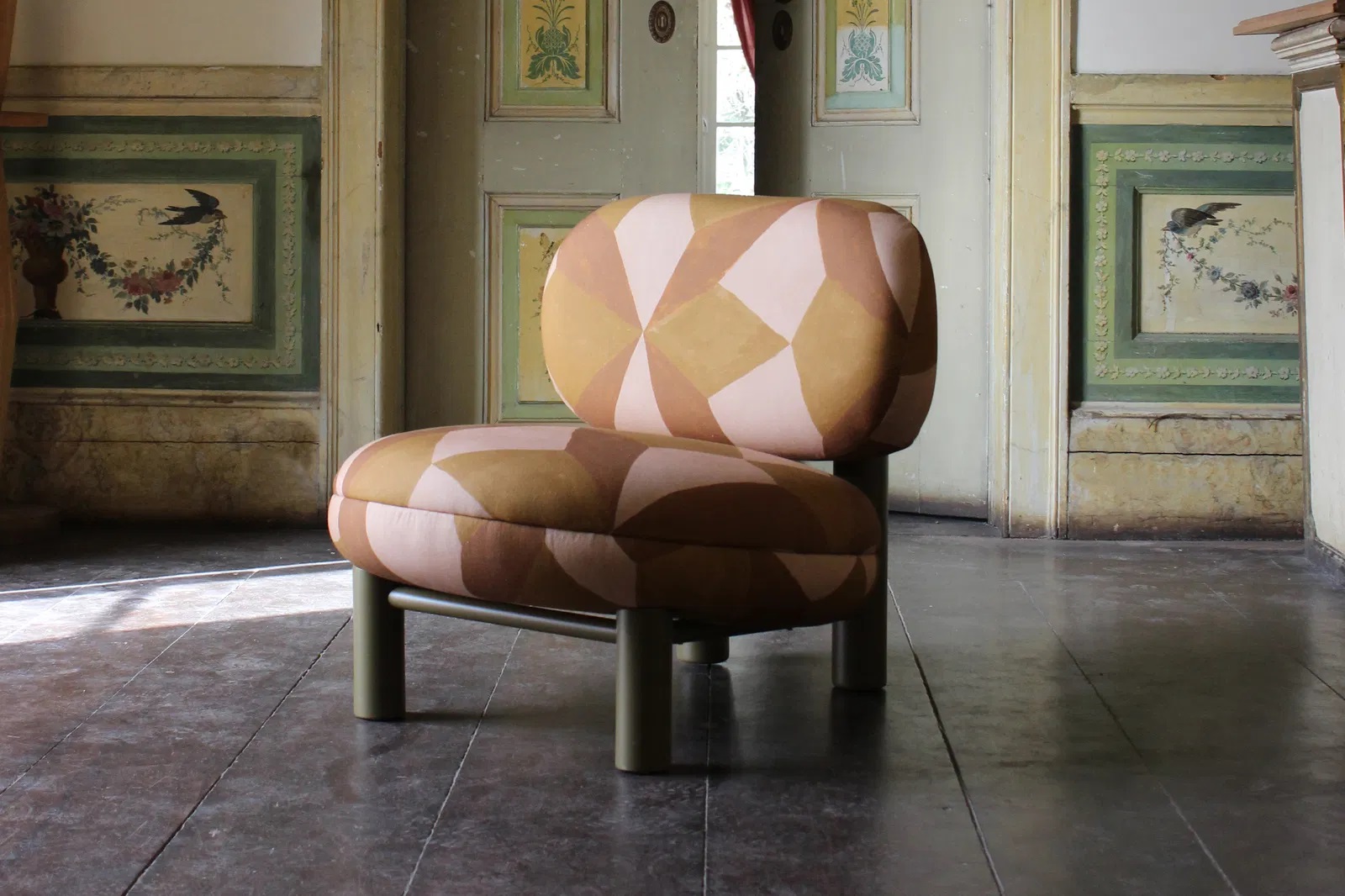 Aimi Armchair