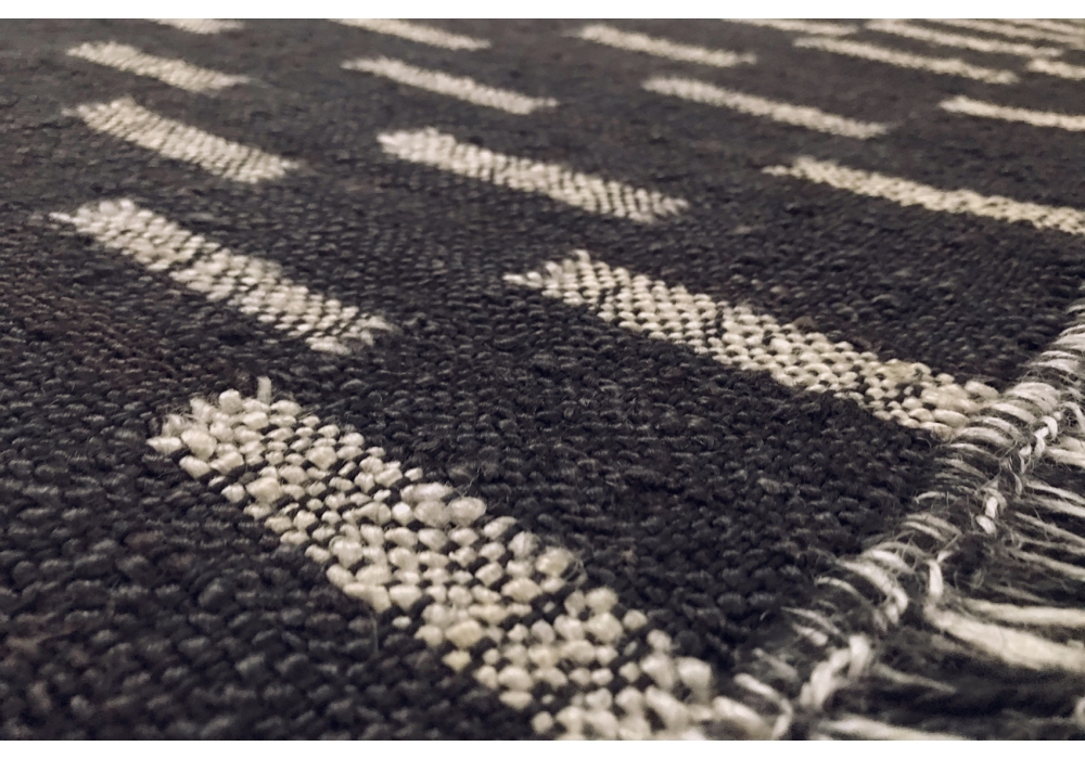 Oscillation Black & White Jute Flat-Woven Rug