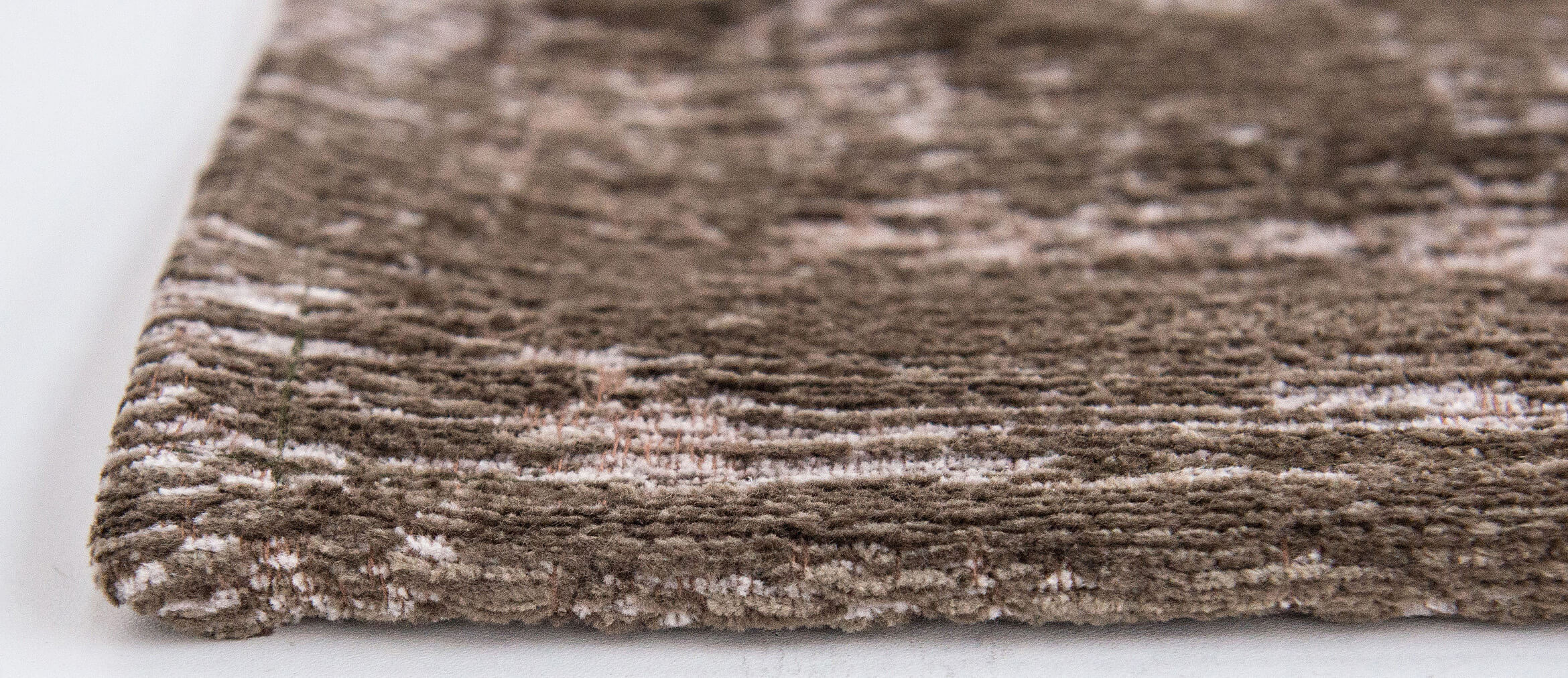 Black Pepper Premium Rug | Size: 2' 6