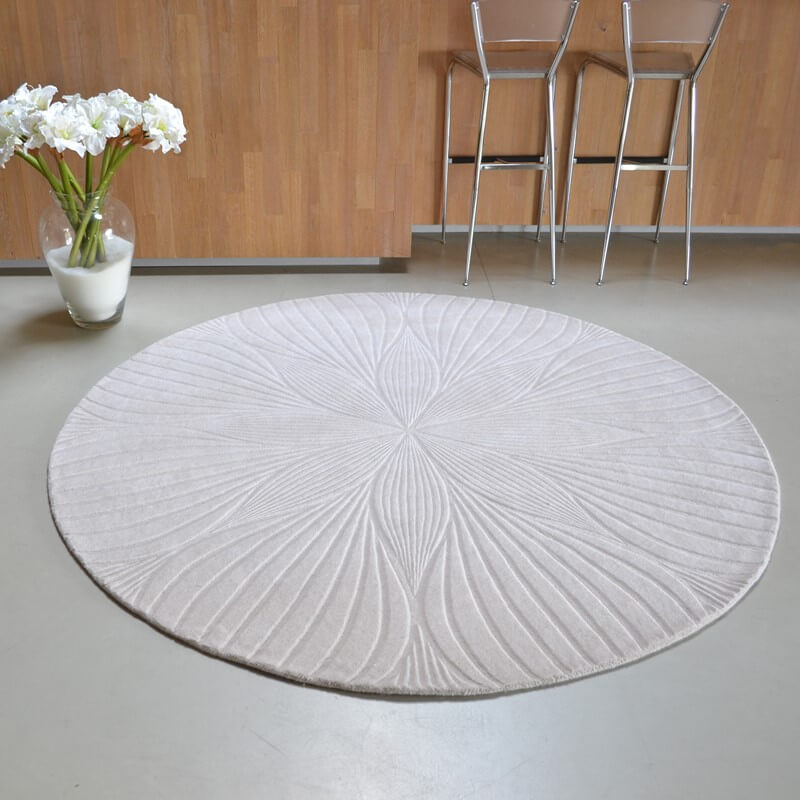 Beige Wool Embossed Circle Rug ☞ Size: Round 6' 7" (Ø 200 cm)