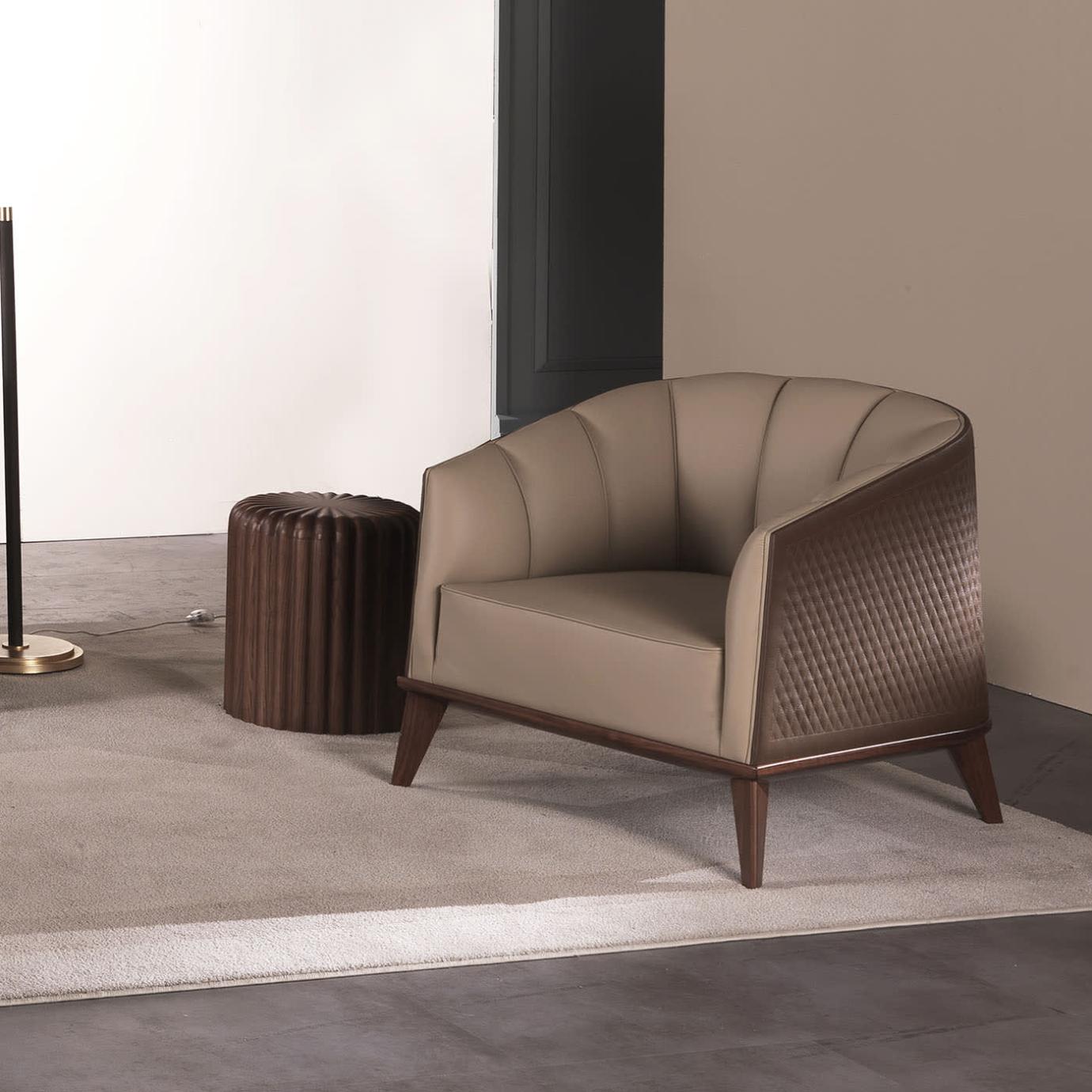 Babylon Stool