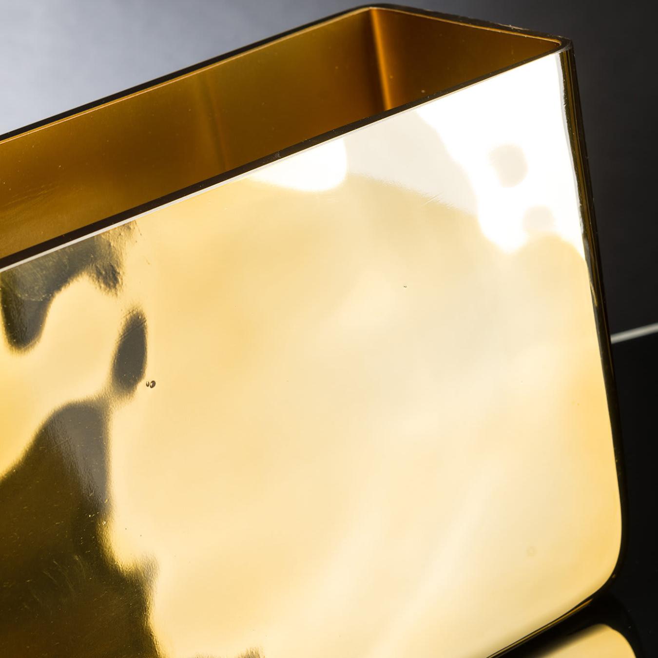 Wallet Vase