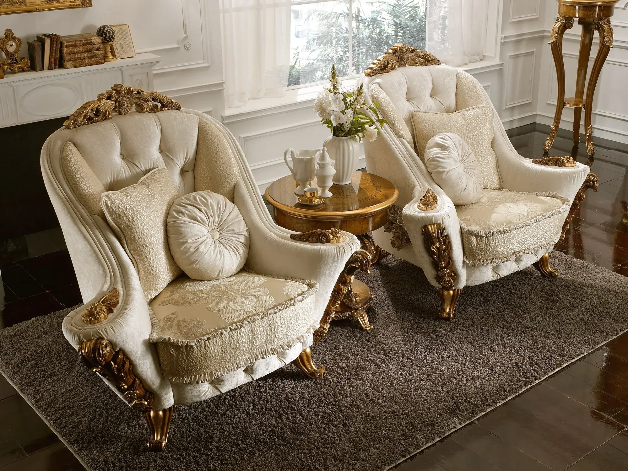 Dolcevita Italian Elegance Armchair