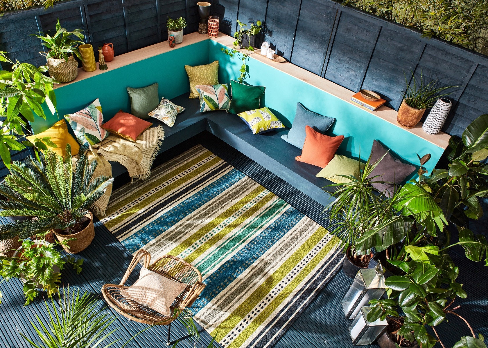 Stripes Green & Blue Outdoor Handtufted Rug