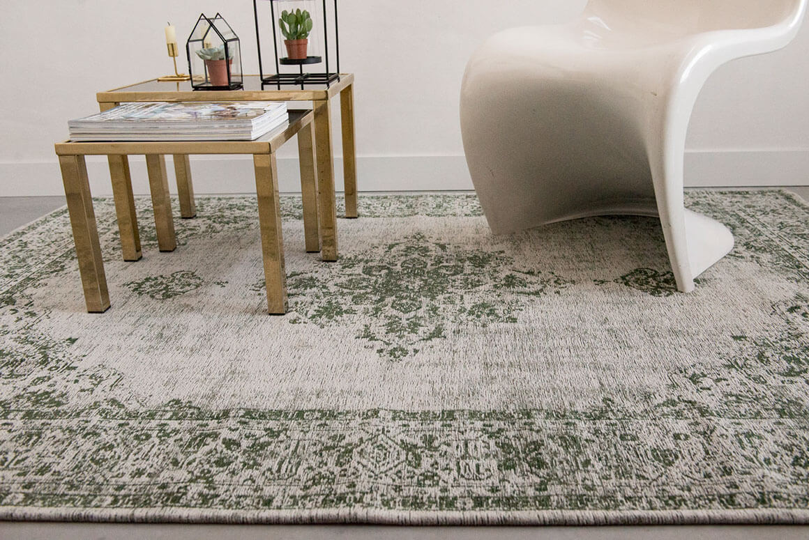  Green Border Premium Rug | Size: 4' 7