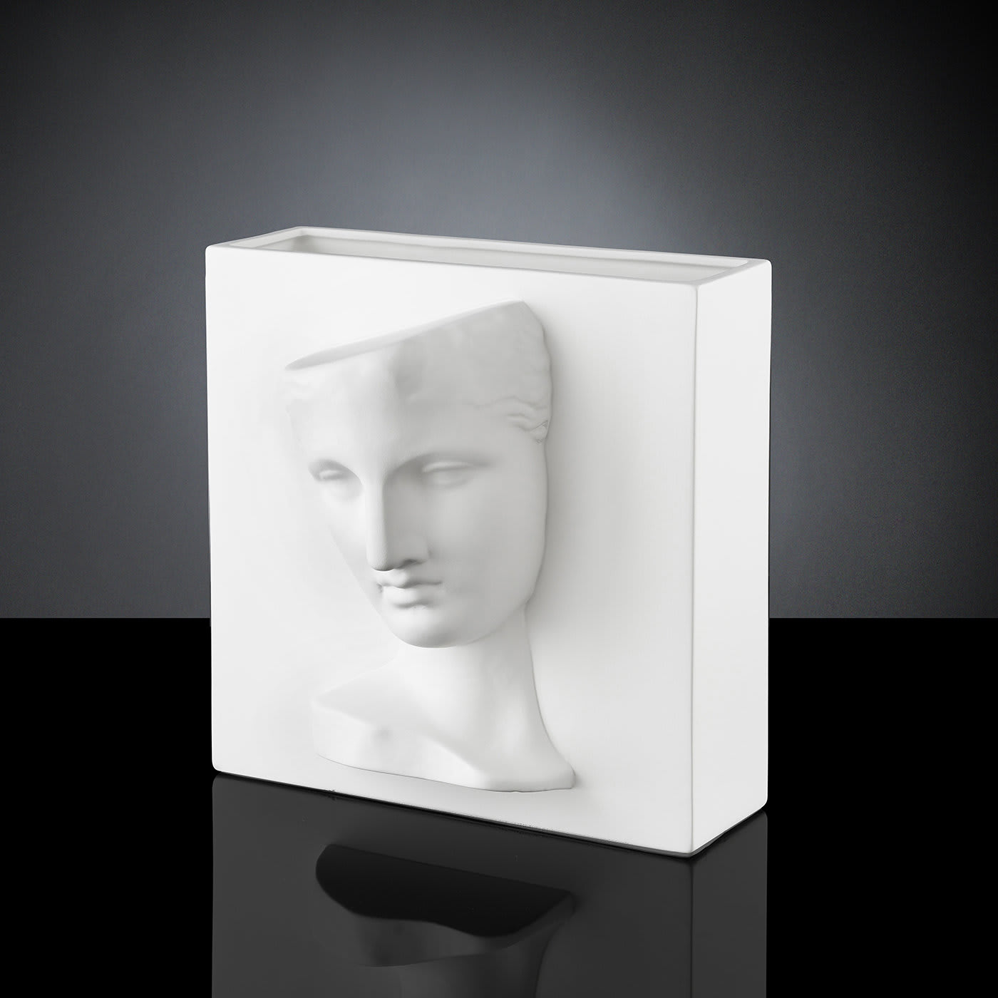Psyche of Capua Vase