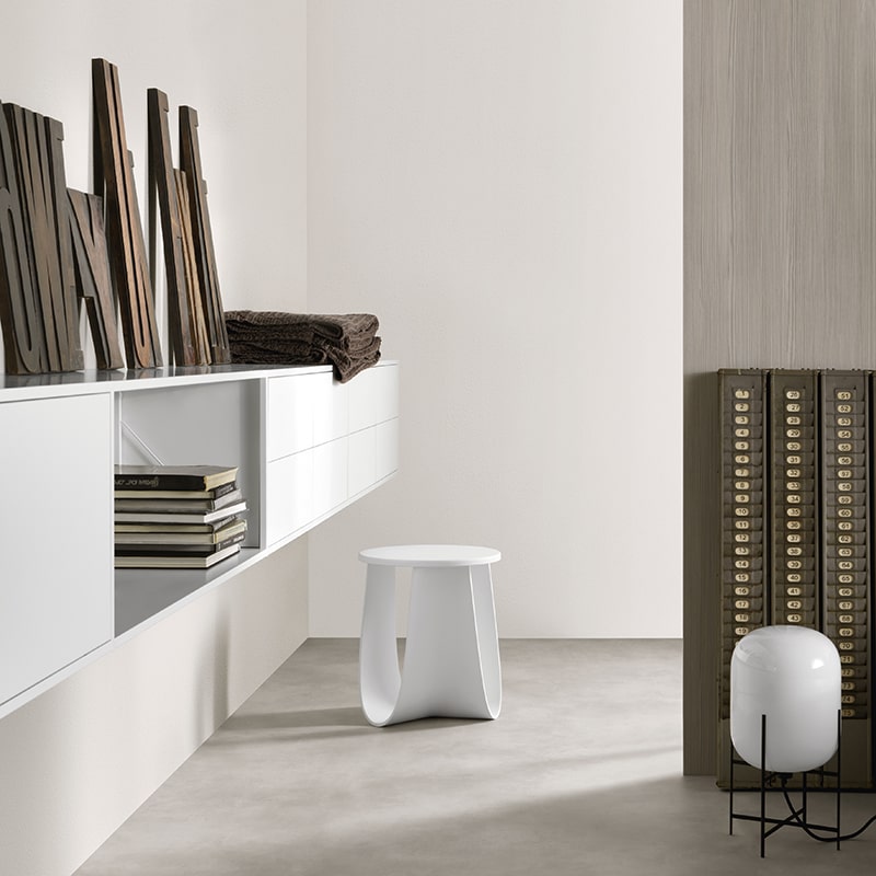 SAG Italian Stool ☞ Use: Indoor ☞ Structure: White Polyurethane ☞ Top: Bamboo