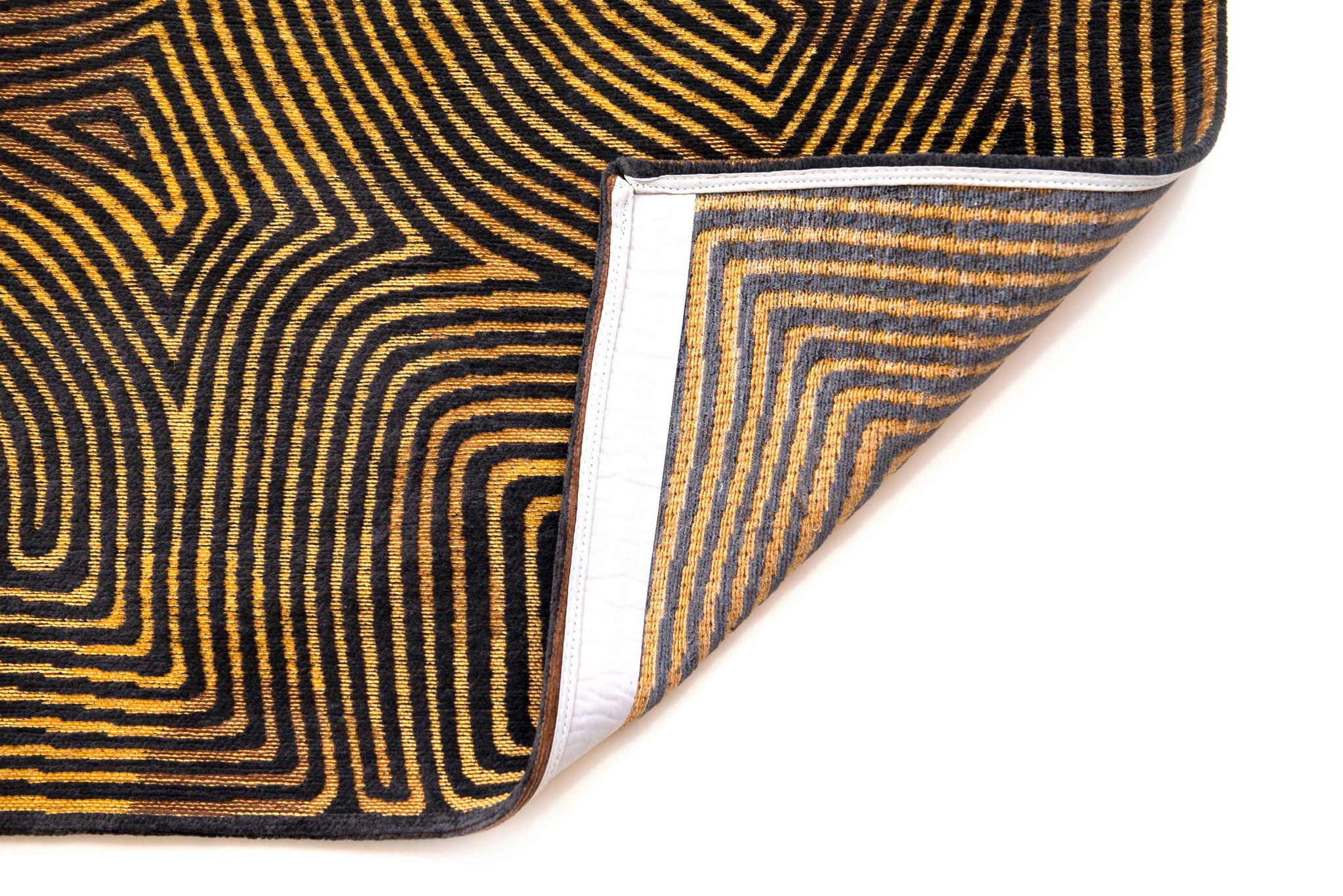 Black Gold Flatwoven Rug ☞ Size: 5' 7" x 8' (170 x 240 cm)