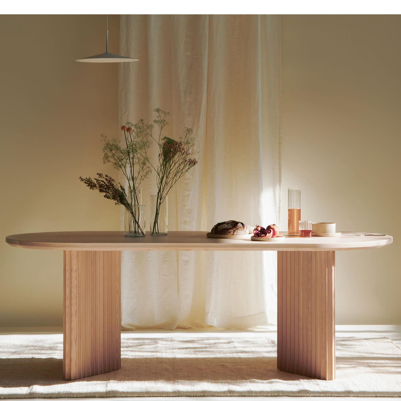 Basalto Naturale Ash Table