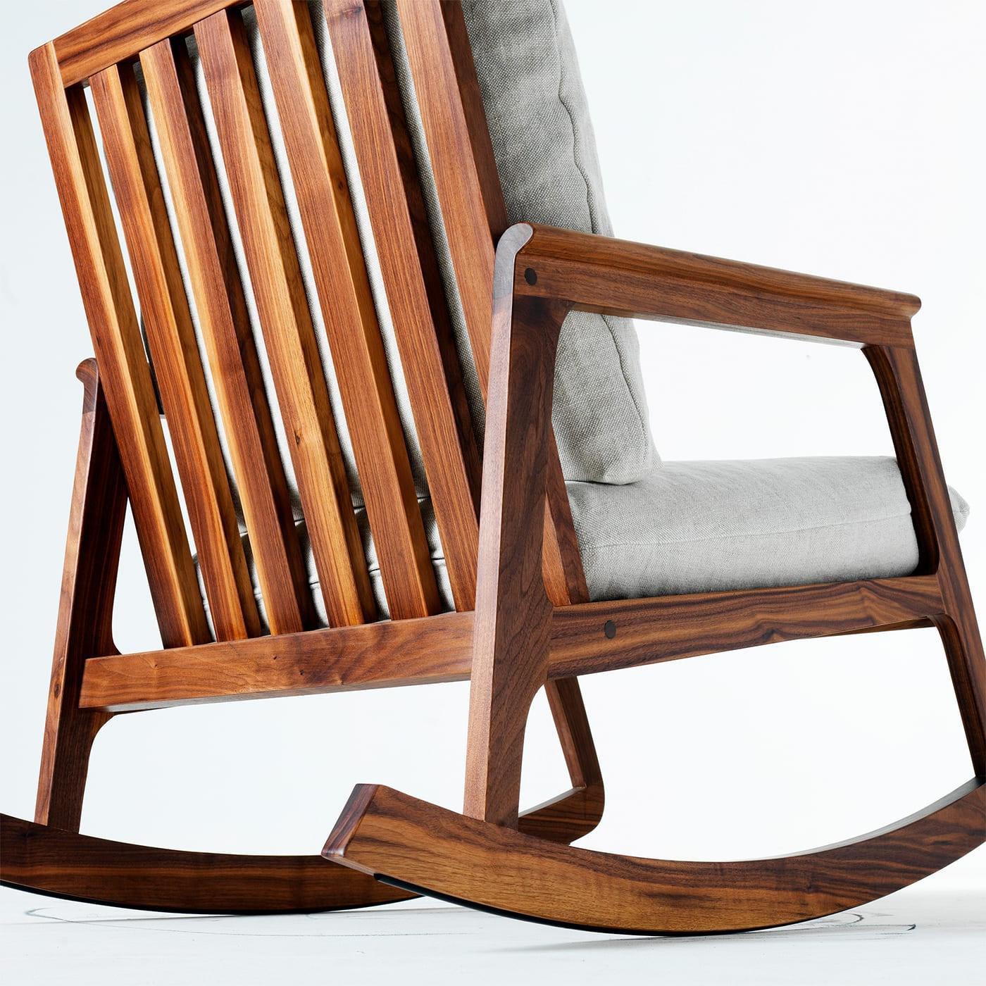 Momento Brown Rocking Chair