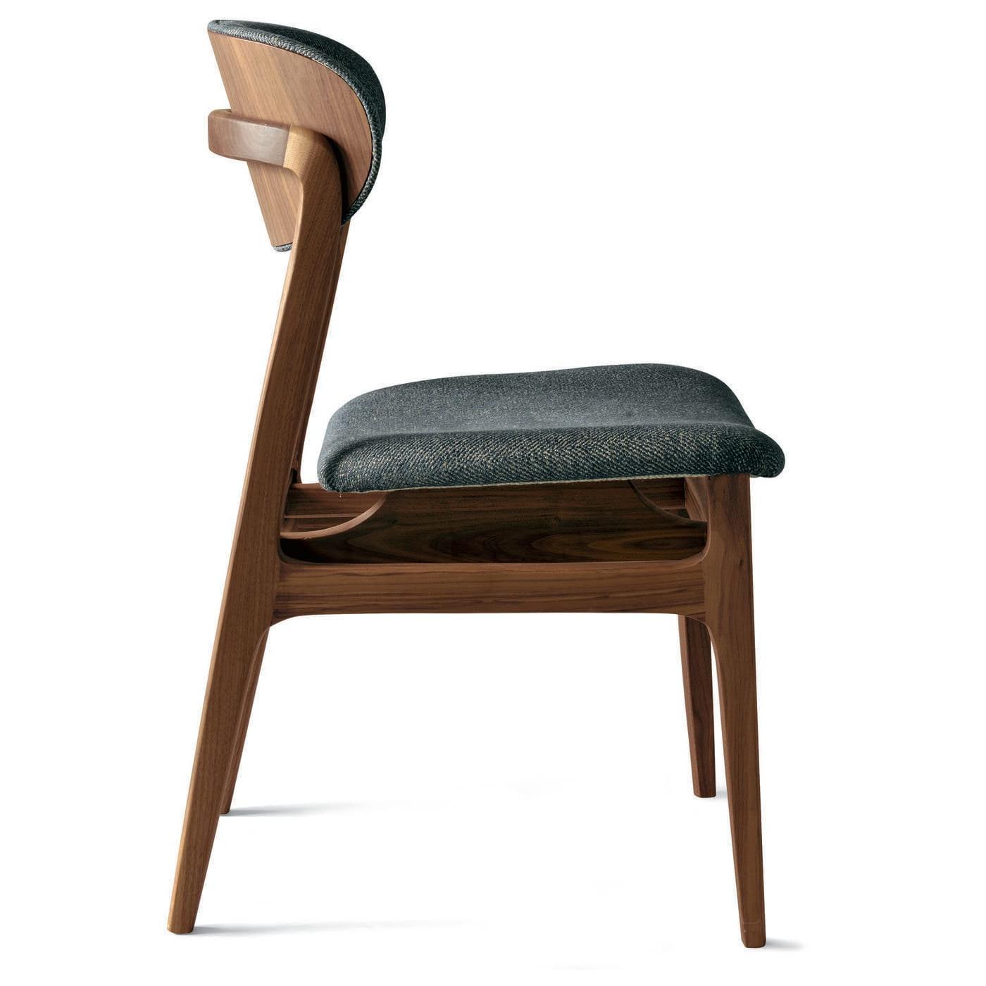 Agio Exquisite Chair