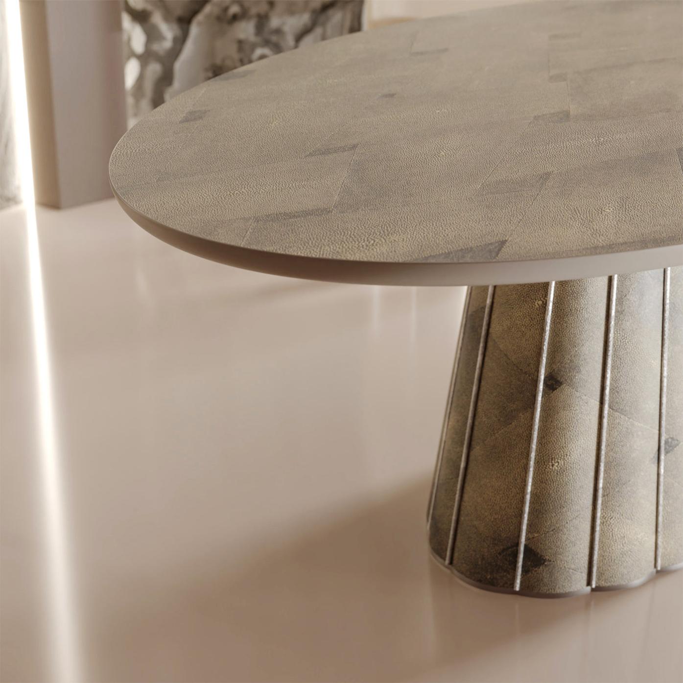Eos Round Dining Table