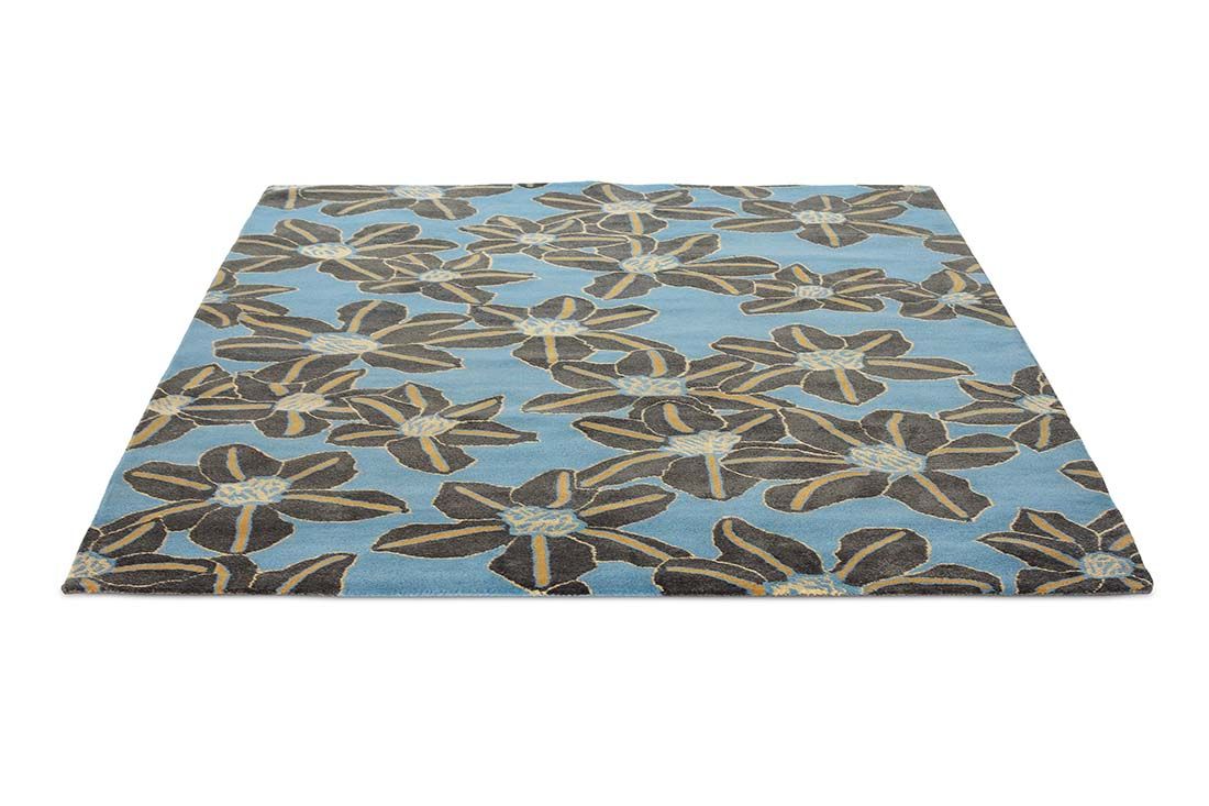 Hand-Tufted Light Blue Wool Rug