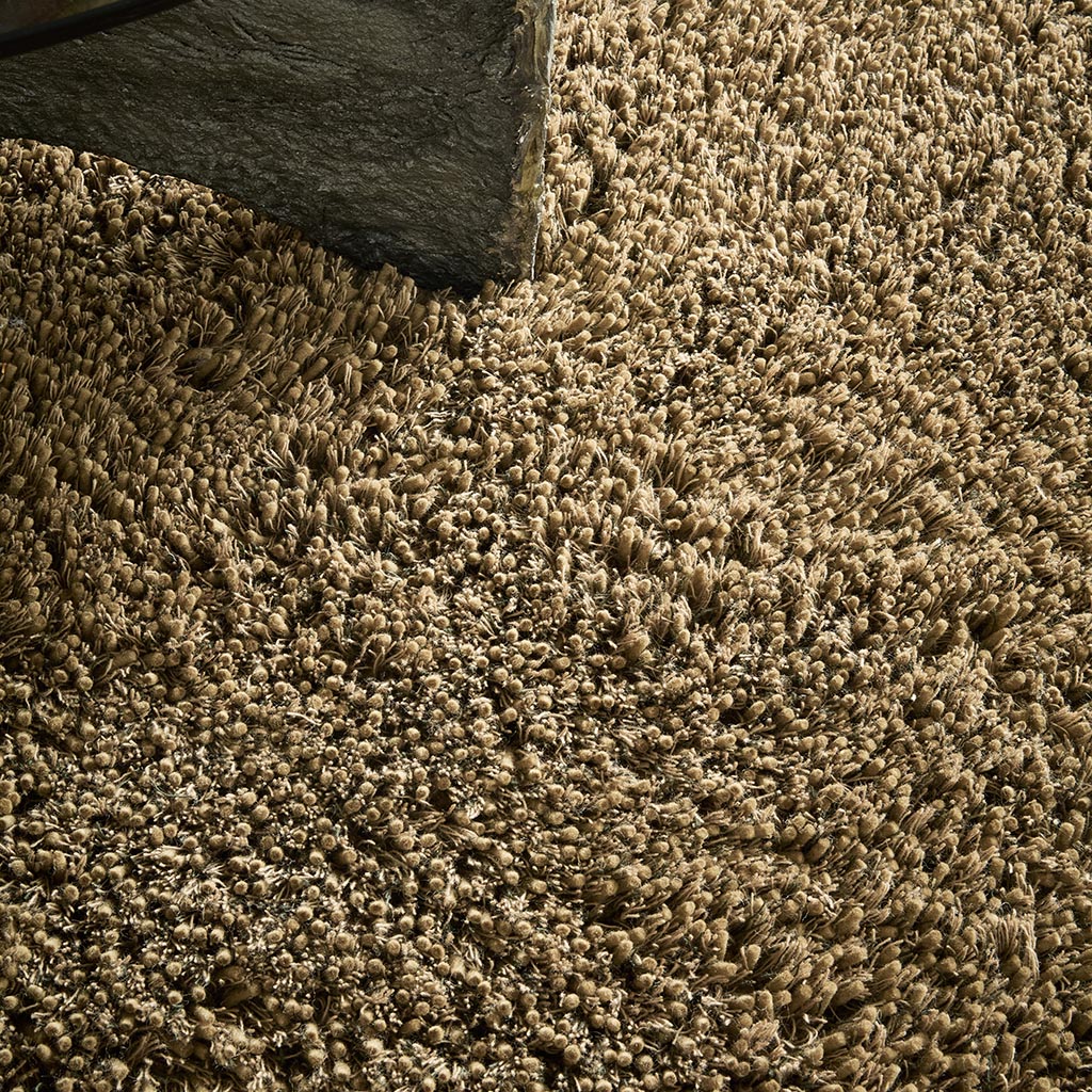 Ground Shag Rug | Size: 5' 7