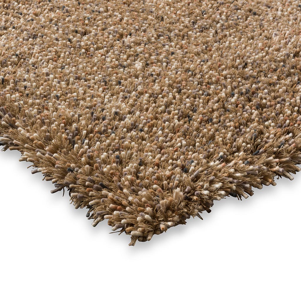 Beige Shag Rug | Size: 4' 7