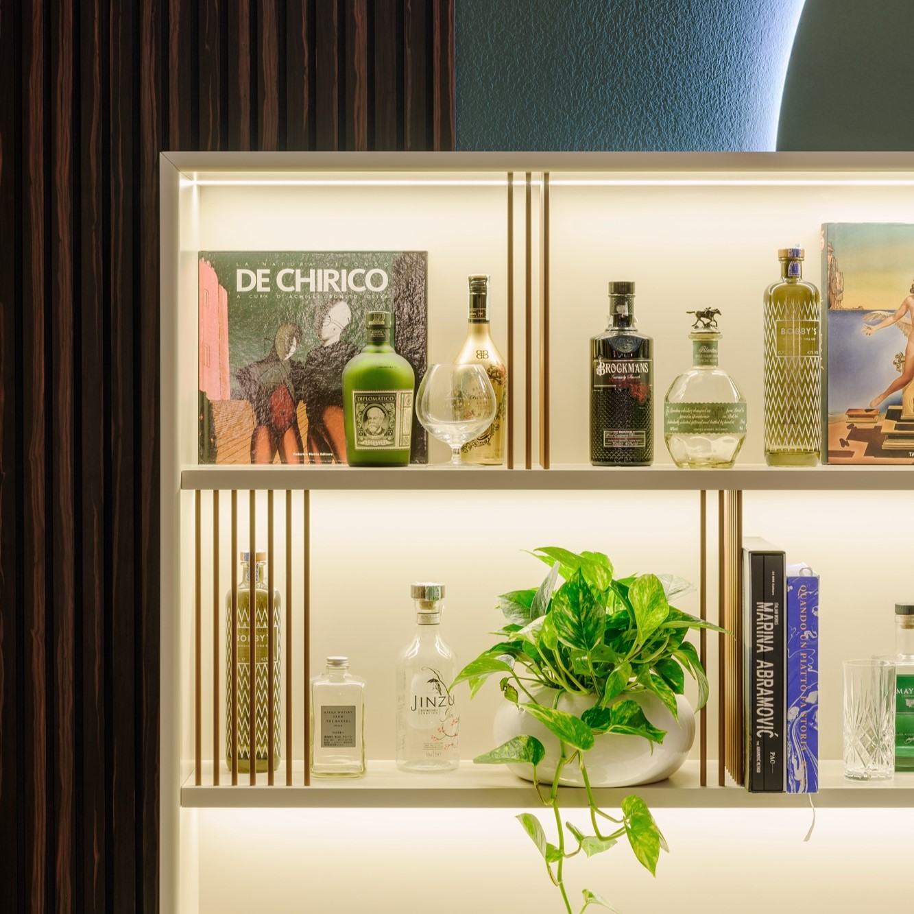 Dry Home Bar with Counter