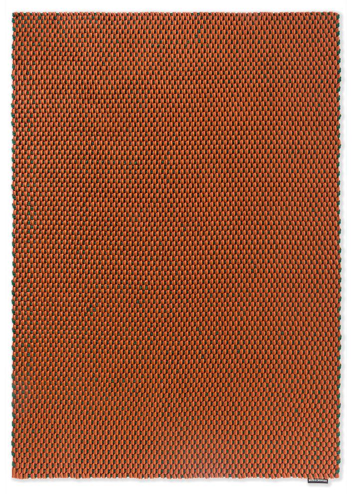 Braided Tri-Color Outdoor Rug in Bright Orange ☞ Size: 4' 7" x 6' 7" (140 x 200 cm)