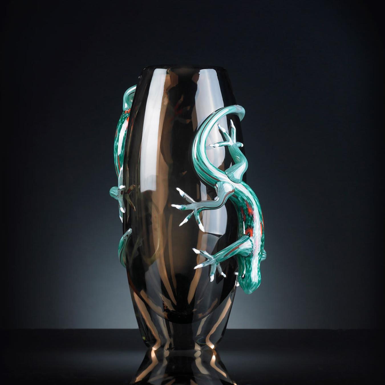 Gecko Vase