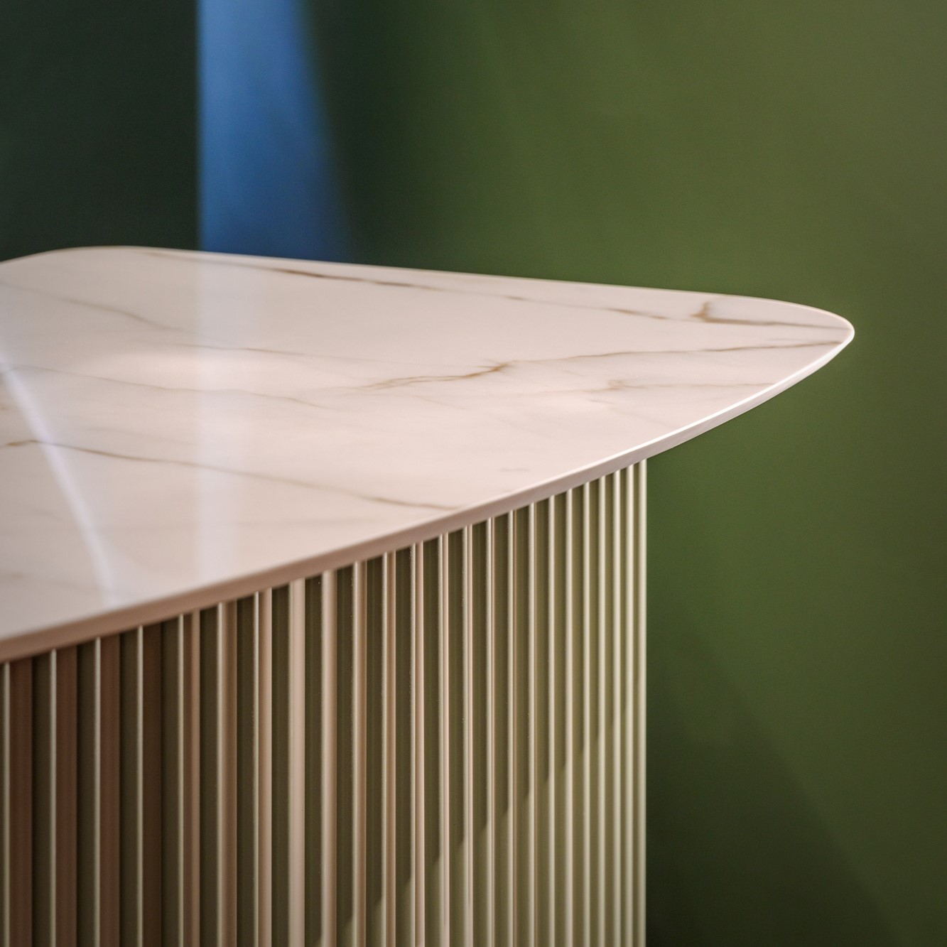 Dry Home Bar with Counter