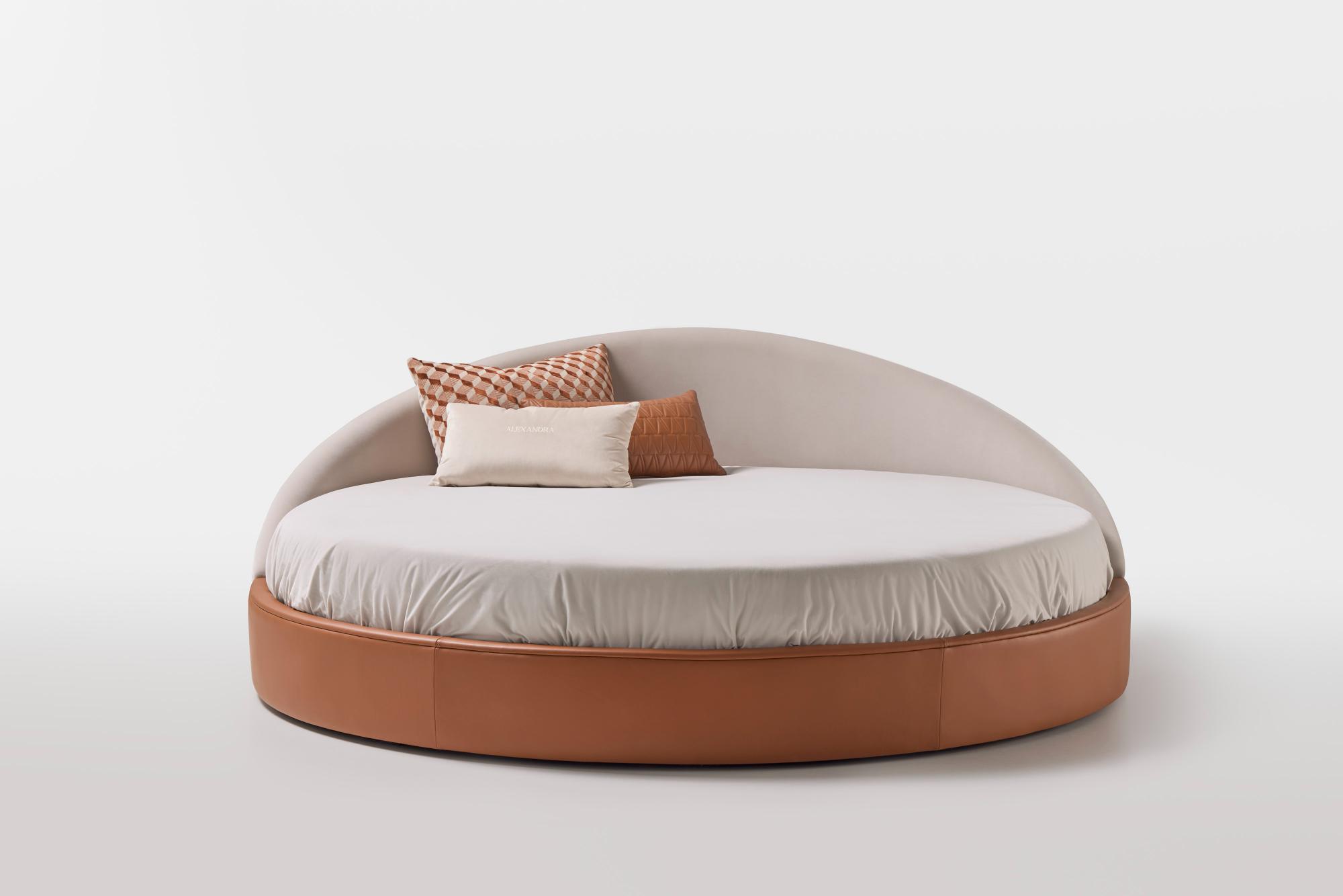 Arco Round Leather Bed