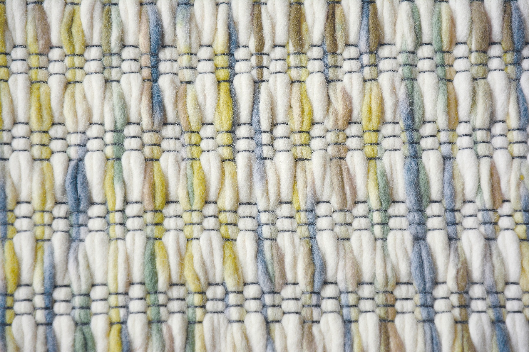Crystal Handwoven Rug ☞ Size: 140 x 200 cm