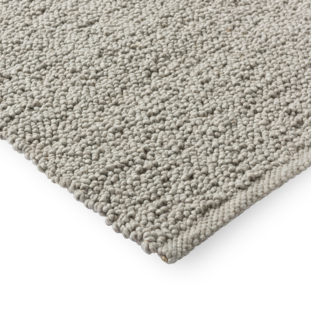 Ash Rug | Size: 4' 7