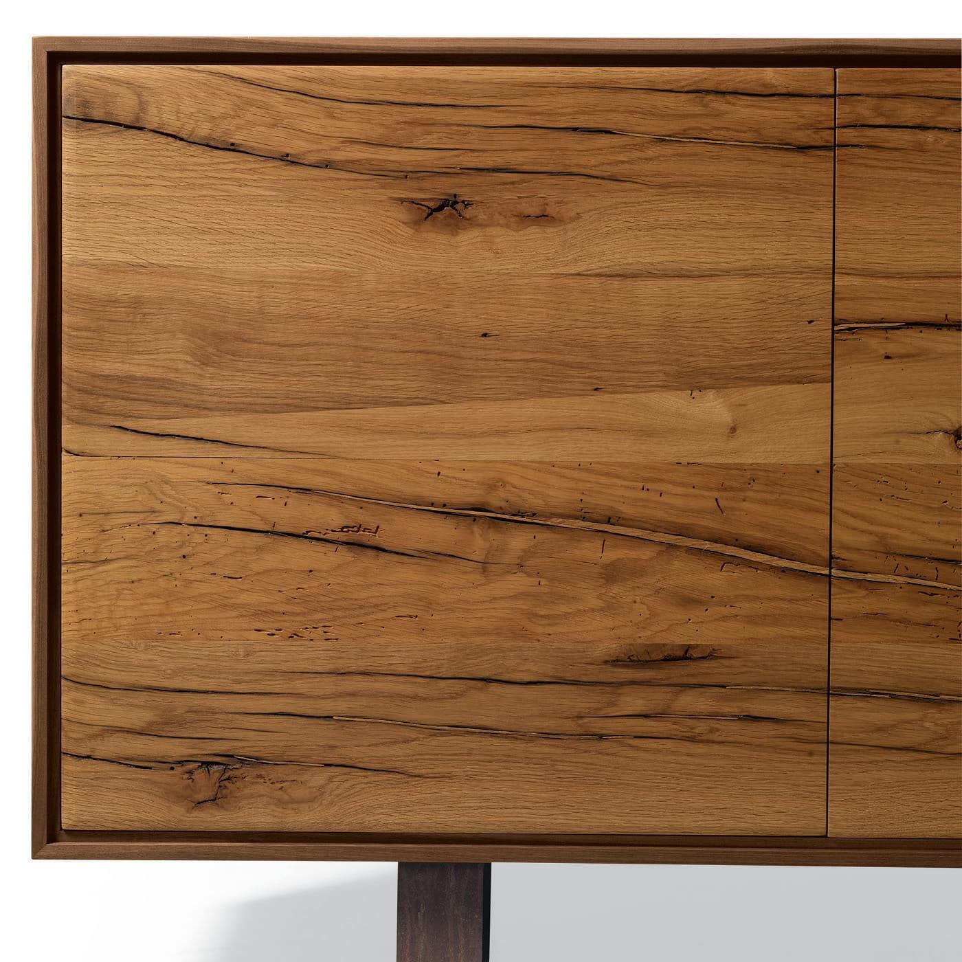 Materia Antique Oak 3-Doors Sideboard ☞ Configuration: 3-Doors