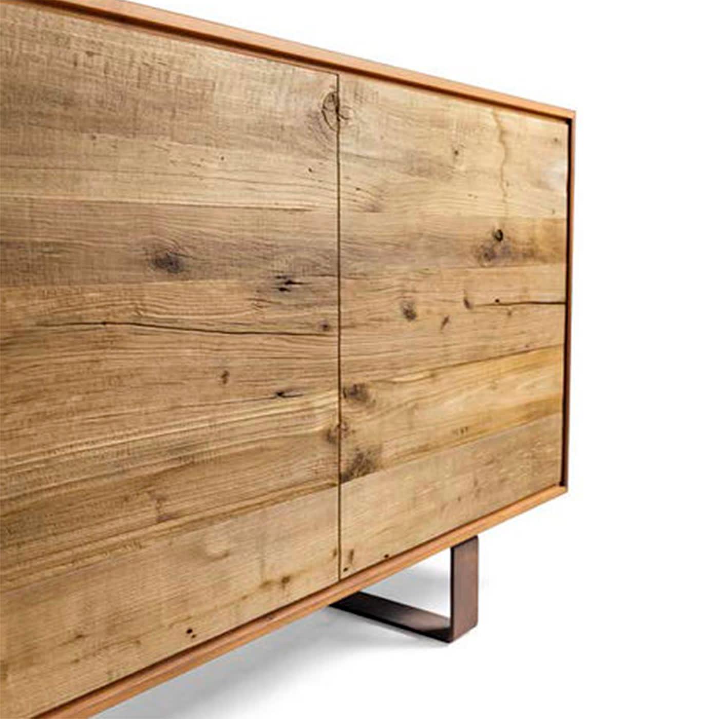 Materia Alder 3-Doors Sideboard | Configuration: 2-Doors