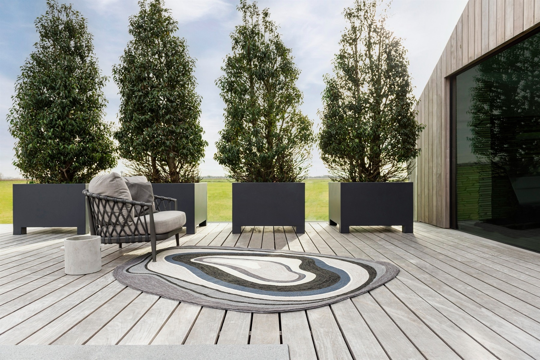 Grey Outdoor Oval Rug