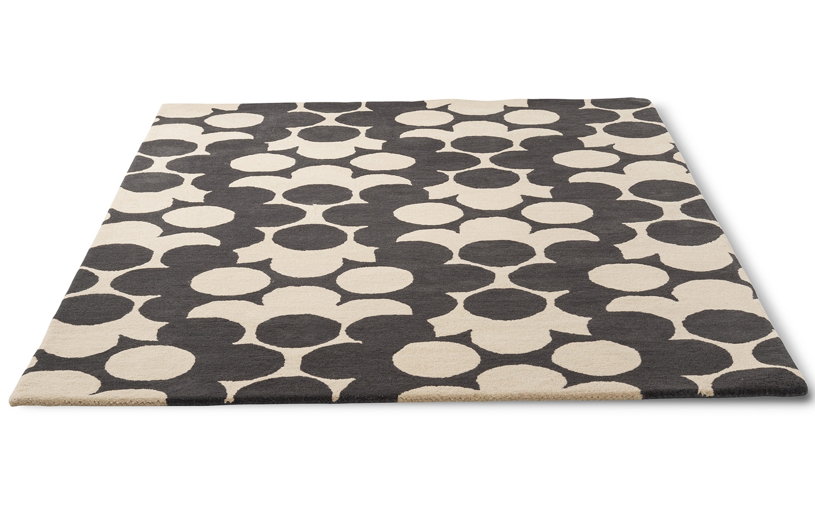 Flower Black & White Hand-Tufted Rug