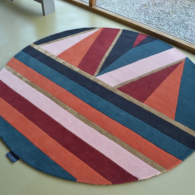 Hand Tufted Wool / Viscose Rug