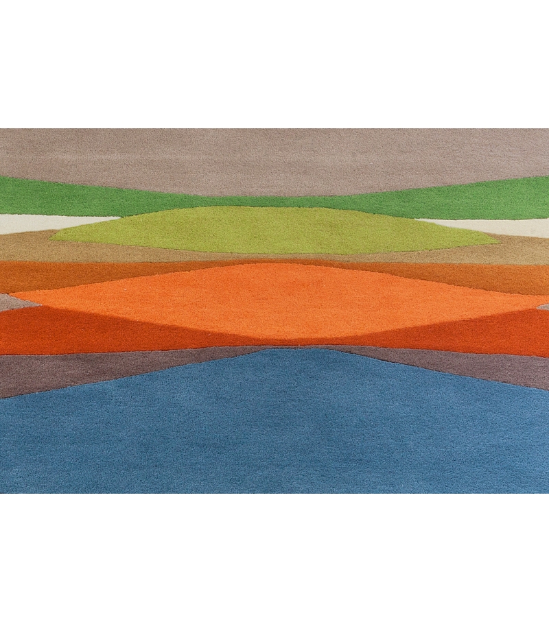 Curvature Wool Hand-Tufted Rug