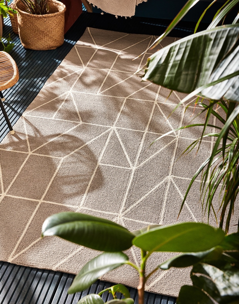 Steel Geometric Outdoor Handtufted Rug