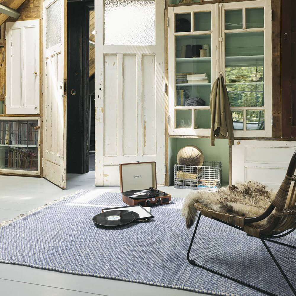 Hand-Woven Wool Blue Rug