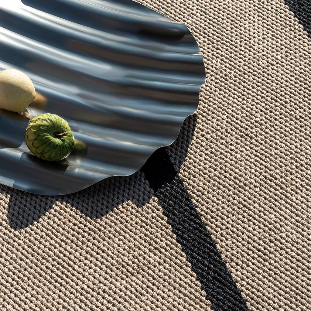 Black/Beige Outdoor Striped Rug