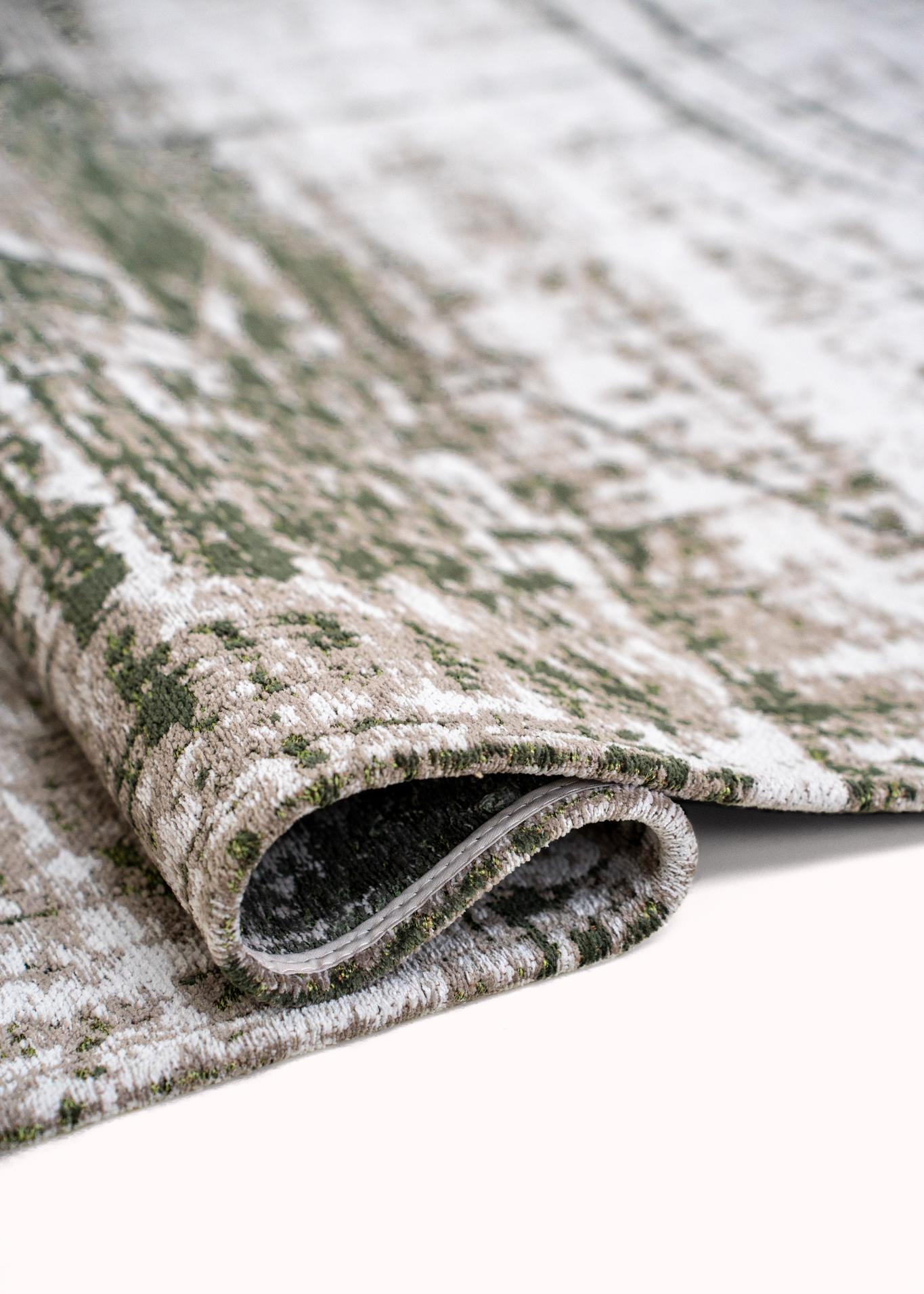 Central Green Rug