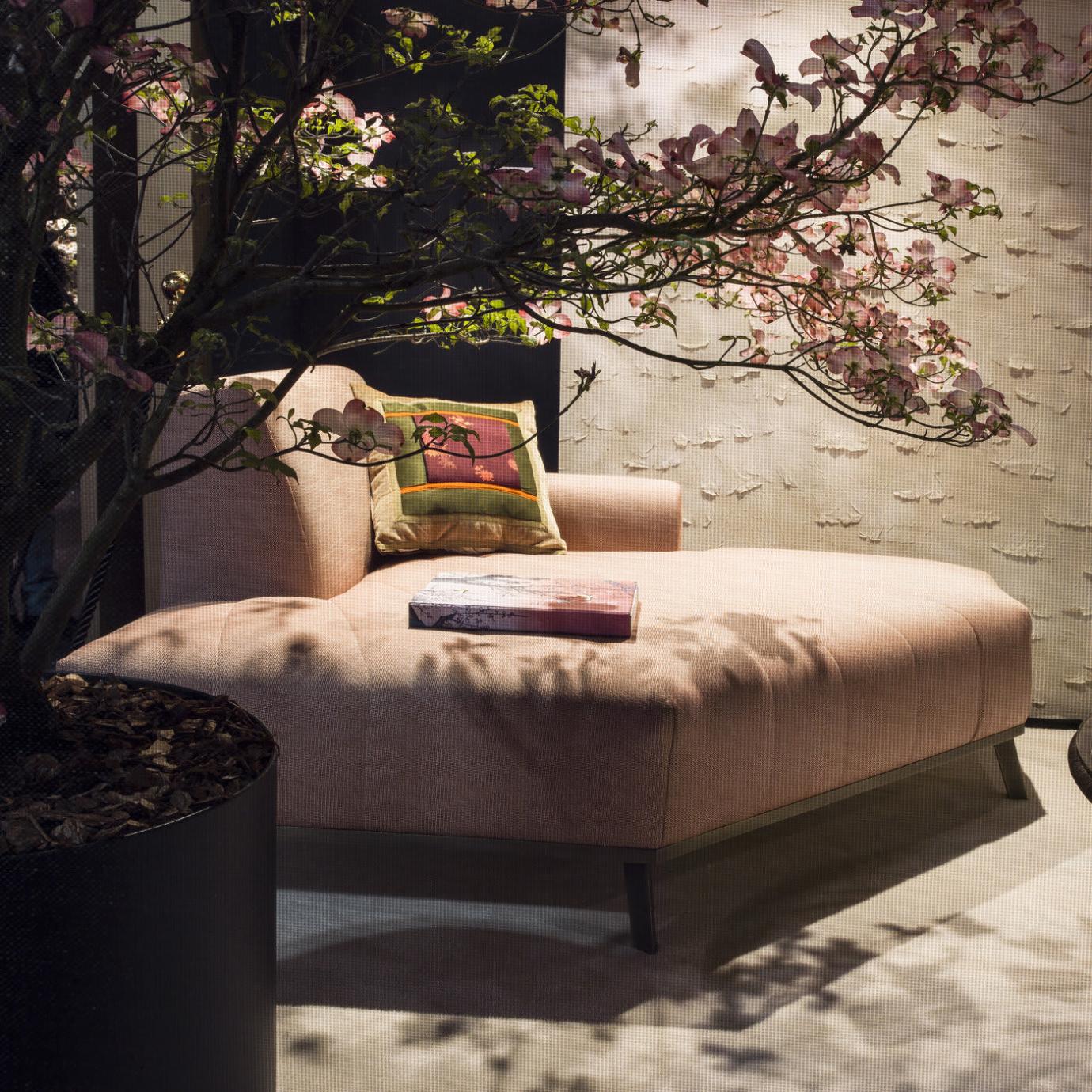 Expanding Pink Chaise Longue