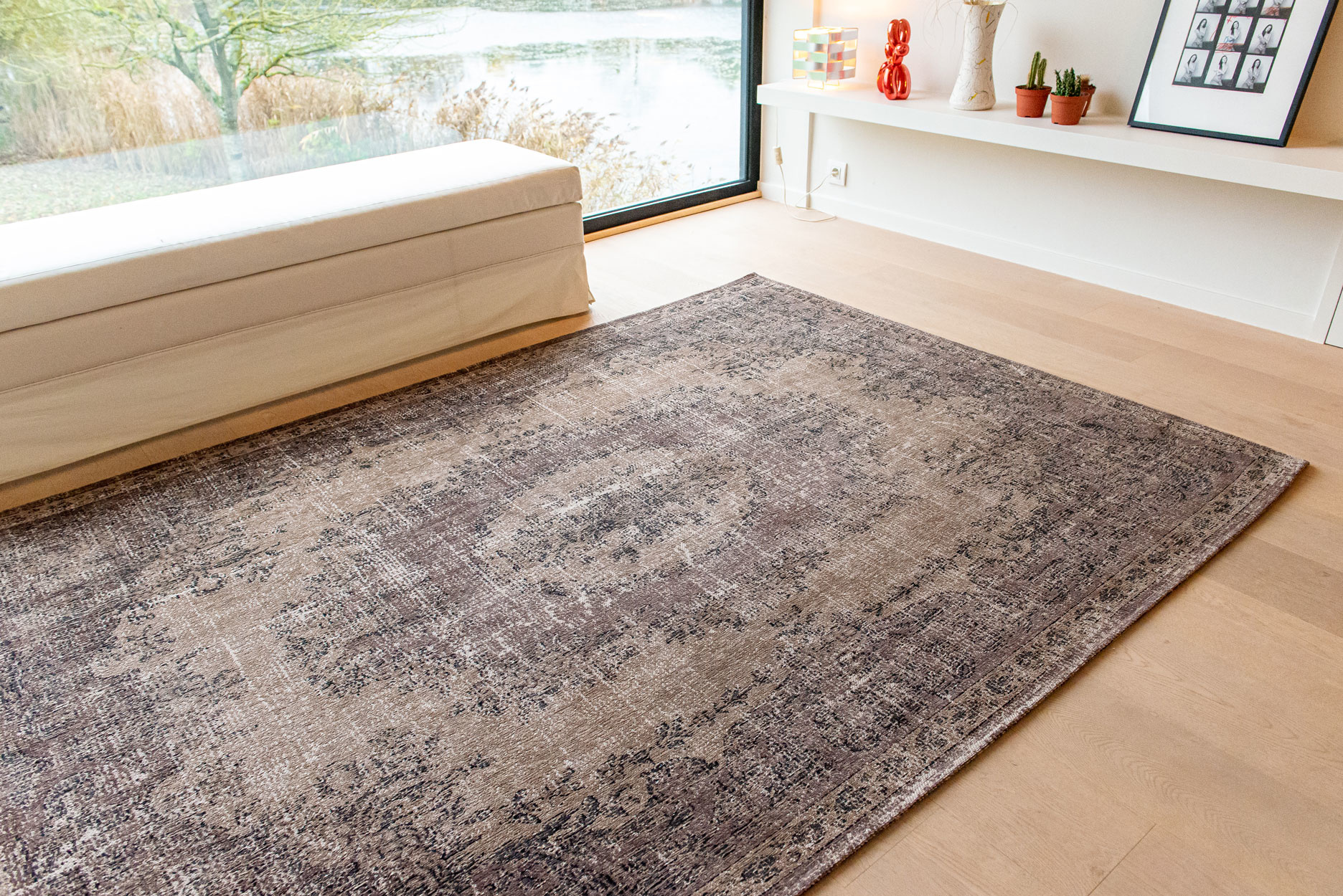 Vintage Medallin Brown Rug