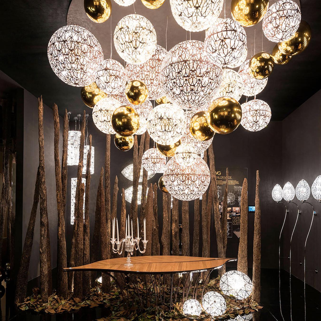 Leaf Dining Table